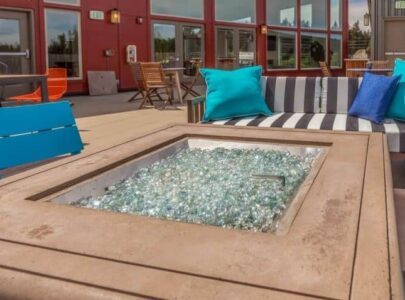 Glass vs Lava Rock for Fire Pit - everymanscave.com